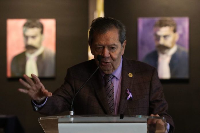 Porfirio Muñoz Ledo, diputado morenista, emitió un discurso como parte de la inauguración.