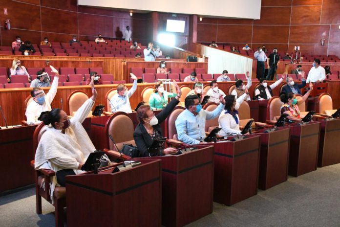 FOTO 3.1 En Sesión Ordinaria de fecha 8 de julio, Demanda 64 Legislatura, garantizar salud y justicia para habitantes de Oaxaca