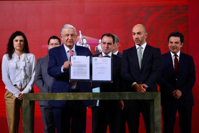 AMLO Iniciativa