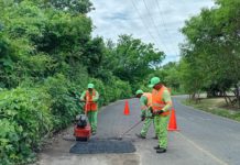 Ejecuta SICT trabajos de conservación en la ruta alterna habilitada del tramo Pochutla – Huatulco