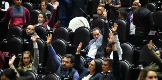 “Quieren llenar cárceles de inocentes con reformas a Ley de Amparo”, afirma PRI; “no se blindarán abusos”, dice Morena