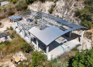 Construye SIC techado en la cancha de la agencia municipal Guadalupe Victoria