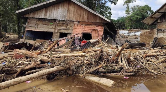 Inundaciones en Indonesia, Tailandia y Sri Lanka dejan casi 600 muertos