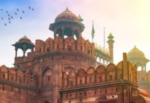 Explosión en zona turística de India deja al menos ocho muertos y 15 heridos