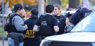 El gobierno de EU anuncia una “revisión rigurosa” de tarjetas de residentes de migrantes