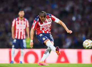 Arremete José Ramón Fernández contra “Chicharito” tras partido vs Cruz Azul