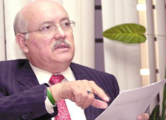 Denuncian por incumplimiento de funciones a David Colmenares, titular de la ASF