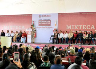 Progresa región Mixteca con inversión líder en infraestructura carretera