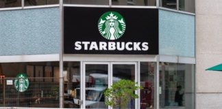 Starbucks acuerda pago de 35 mdd por violar derechos de miles de sus trabajadores