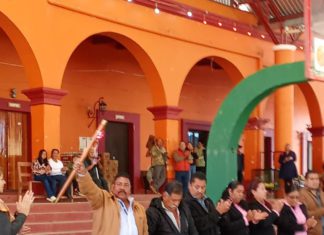 Celebra Oaxaca relevo de autoridades de sistema normativo