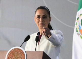 “Compórtense como debe ser”: Sheinbaum hace llamado a funcionarios