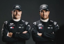Modelan Pérez y Bottas trajes que utilizarán en debut de Cadillac en la Fórmula 1