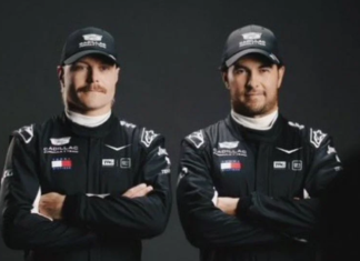 Modelan Pérez y Bottas trajes que utilizarán en debut de Cadillac en la Fórmula 1