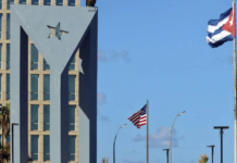 Embajadas y empresas en Cuba revisan sus planes de evacuación