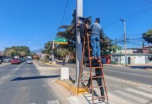 Por reparación, semáforos en San Agustín de las Juntas, operarán en fase ámbar