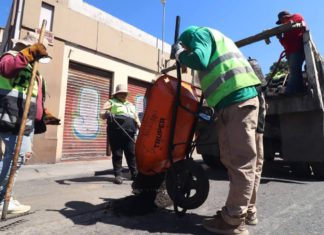 Refuerza Municipio de Oaxaca acciones de bacheo en vialidades estratégicas