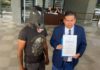 Hombre que se considera caballo propone Ley Therian para evitar bullying