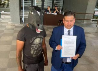 Hombre que se considera caballo propone Ley Therian para evitar bullying