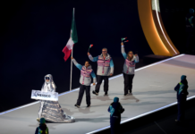 México desfila en la ceremonia de apertura de los Juegos Olímpicos de Milano-Cortina