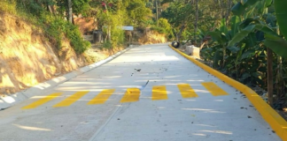 Entregan pavimentación de calle en Santa Catarina Juquila