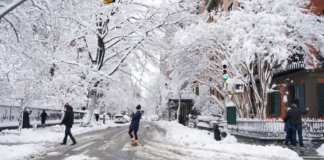 “Ciclón bomba” paraliza Nueva York y afecta noreste de Estados Unidos
