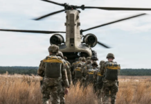 Reportan llegada a Medio Oriente de paracaidistas del Ejército de EU