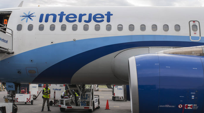 Acusan golpe coordinado contra Interjet; señalan a Aeroméxico y Televisa
