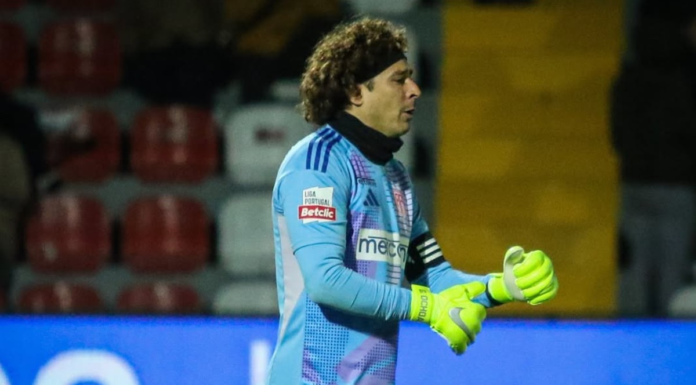 Error de Memo Ochoa le cuesta la derrota a su equipo