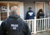 Ordena ICE a agentes no entrar a viviendas sin orden judicial