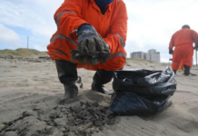 Juez ordena atender derrame petrolero en el Golfo de México