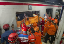 Choque de trenes en Indonesia deja cuatro muertos y 40 lesionados