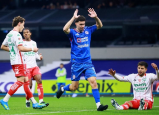 Cruz Azul golea al Necaxa en su ‘regreso’ al Estadio Azteca