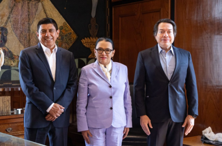 Revisan avances educativos en Oaxaca en beneficio de 635 mil estudiantes