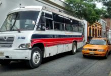 Acuerdan reordenamiento del transporte en Oaxaca de Juárez