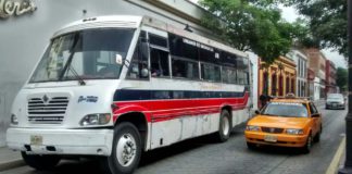 Acuerdan reordenamiento del transporte en Oaxaca de Juárez