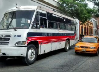 Acuerdan reordenamiento del transporte en Oaxaca de Juárez