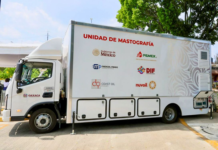 Recibe DIF Estatal unidad médica móvil de mastografía