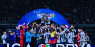 Cruz Azul doblega a Pumas en CU y logra su décimo título de Liga