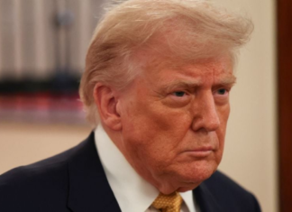 Trump amenaza con mayor presión militar contra Irán si no hay acuerdo