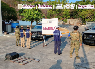 En costas de Oaxaca autoridades federales aseguran carga ilícita