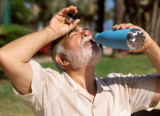 Mexicanos no se hidratan bien frente a ondas de calor