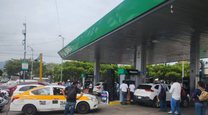 Escalan movilizaciones de la CNTE: toman gasolineras en Chiapas