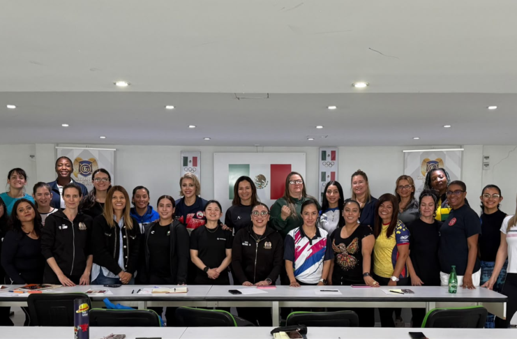 Encabeza karateca oaxaqueña capacitación internacional de mujeres en América