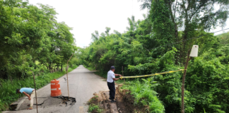 Atienden afectaciones por lluvias en la carretera Río Grande–Santa Catarina Juquila