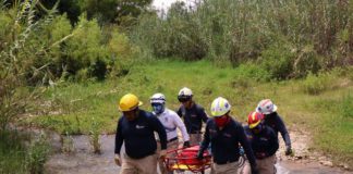 Capacitan Bomberos a personal de Protección Civil de Miahuatlán