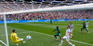 Bélgica vence a Senegal con un polémico penalti en tiempo extra