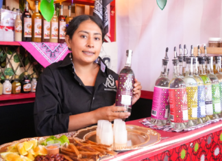 Arranca Gran Fiesta del Mezcal de Santiago Matatlán