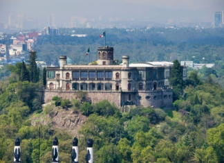 Abre FGR indagatoria sobre cena de la FIFA en Castillo de Chapultepec