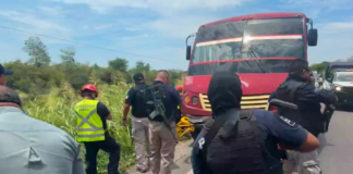Atacan a balazos autobús de pasajeros en carretera del Istmo de Tehuantepec