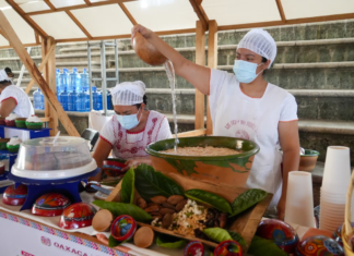 Celebra San Andrés Huayápam su Feria del Tejate y del Tamal